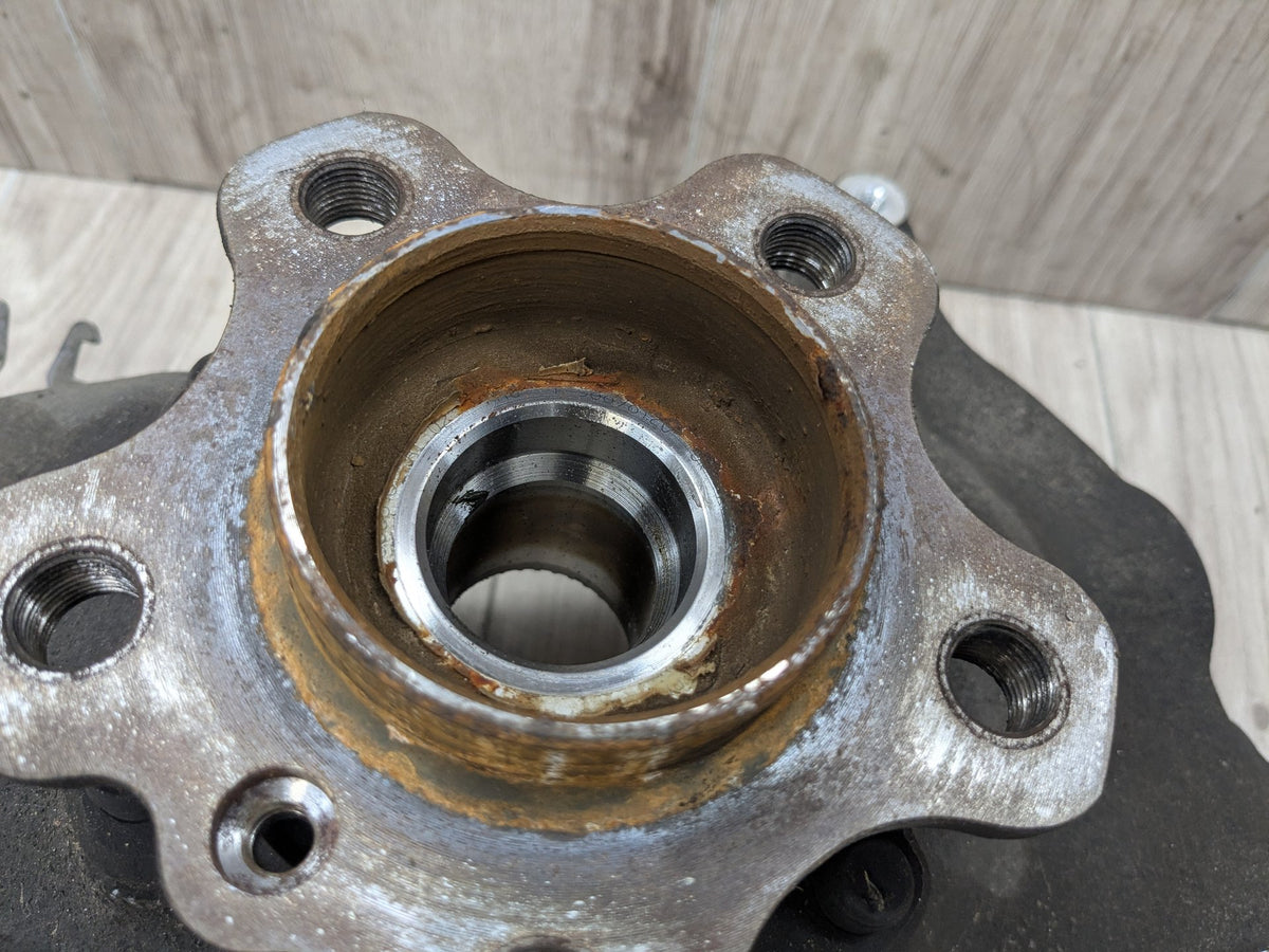 OEM BMW G30 530 540 M550 AWD Front Right Passenger Hub Spindle Knuckle Bearing