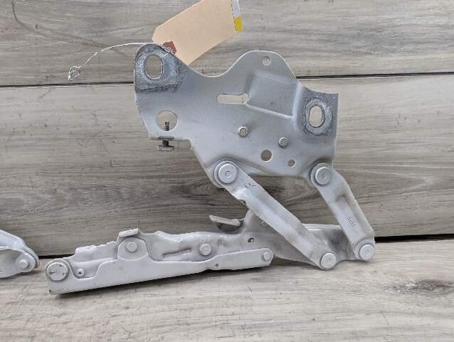 OEM BMW F95 F96 G05 G05 G07 G09 X5 X6 X7 Left Right Hood Hinges Pair White A96