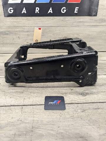 OEM BMW G01 G02 F97 X3 X4 Front Right Passenger Radiator Reinforcement Bracket