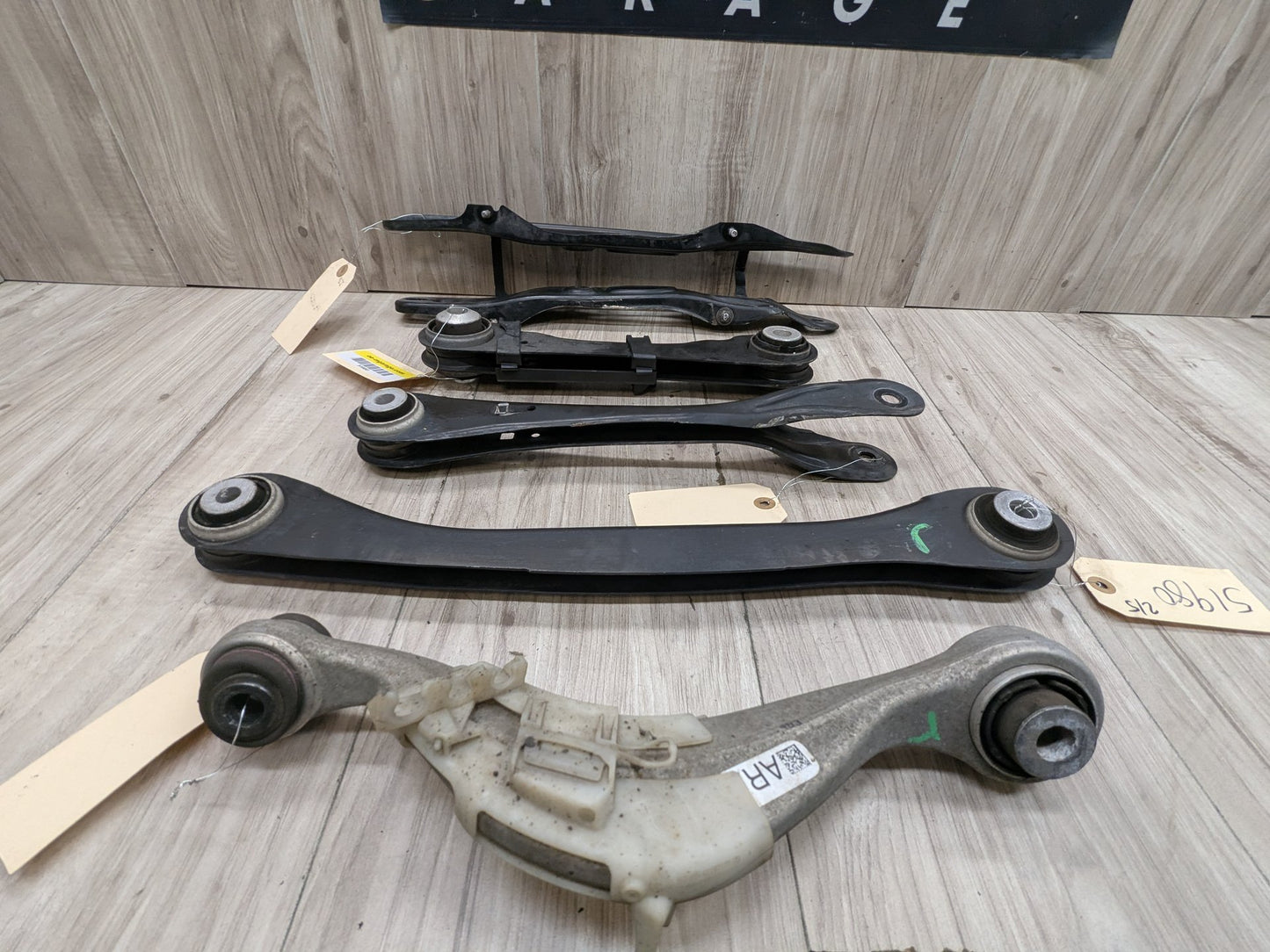 2020 BMW 740i G12 Rear Right Passenger Control Arms SET 6883340 OEM BMW G12 G14 G15 G16 G30 Rear Right Passenger Upper Lower Control Arm SET