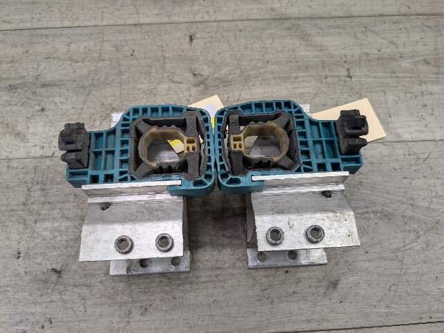 OEM BMW F90 F93 G11 G12 G16 G30 M5 Radiator Mount Support Bracket Left Right SET