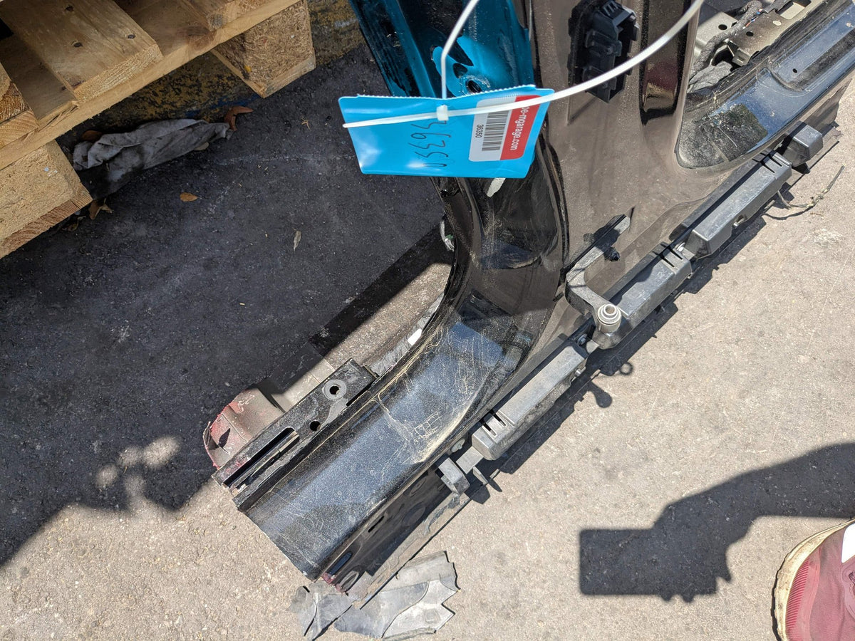 22-24 OEM BMW G26 430 M440 Left Driver Side B Pillar Door Body Cut Structure