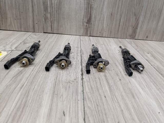 OEM BMW F44 F48 G01 G05 G20 G26 G30 G42 Engine High Pressure Fuel Injectors Set
