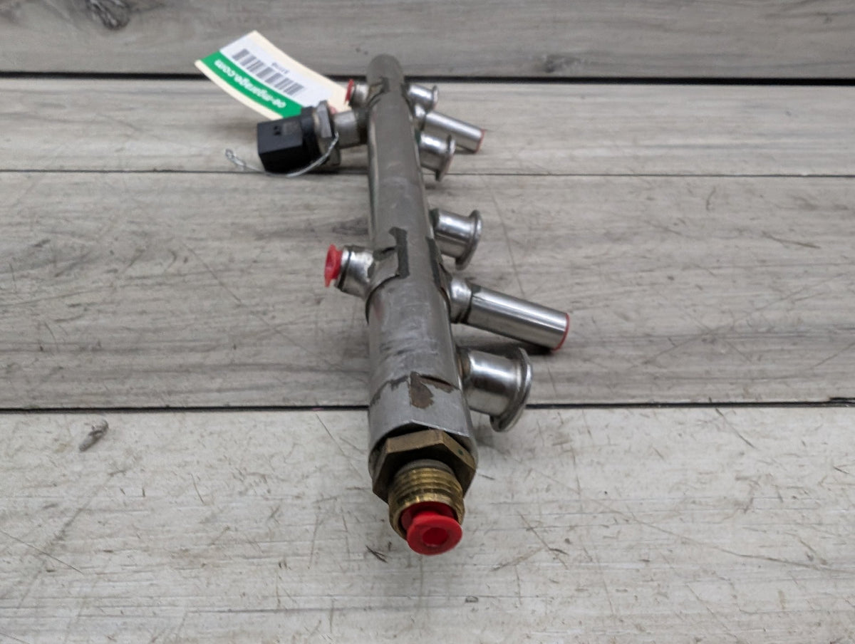 OEM AUDI A3 A4 A5 A6 A Q3 Q7 S3 Engine EA888 Gen3 Fuel Rail Injector Distributor