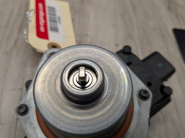 OEM BMW G20 G22 G23 G26 G42 Transfer Case Torque Motor Module Computer