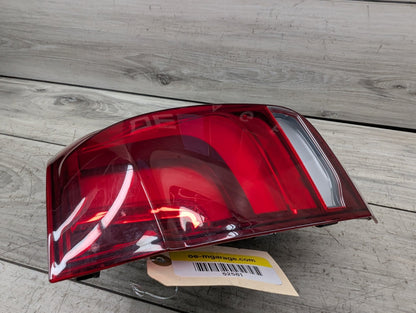 14-18 BMW OEM F15 F85 X5 X5M Rear Right Passenger Side Outer Stop Tail Light