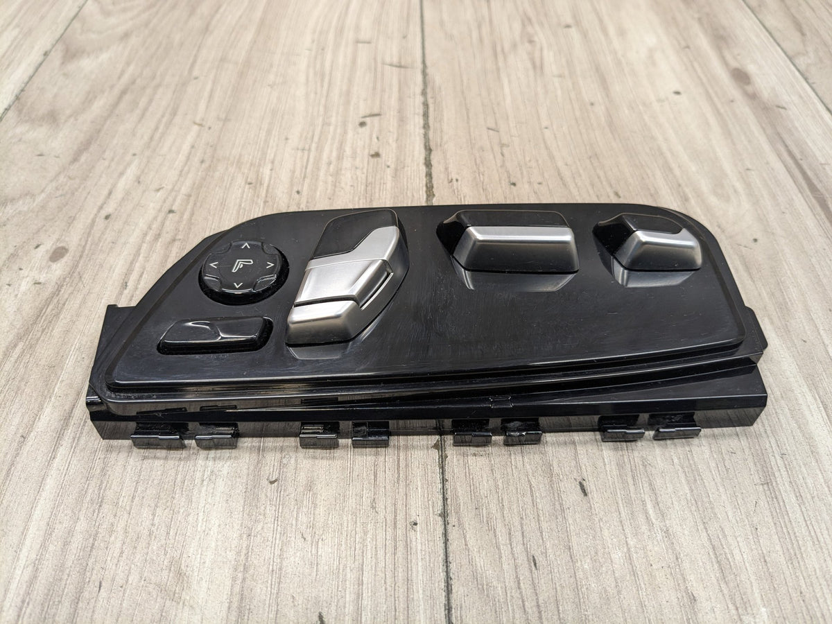 2020 BMW 740i G12 Front Left Driver Seat Control Switch 6834261 OEM BMW F90 G12 G30 M550 750 M5 Front Left Driver Seat Adjust Control Switch OEM