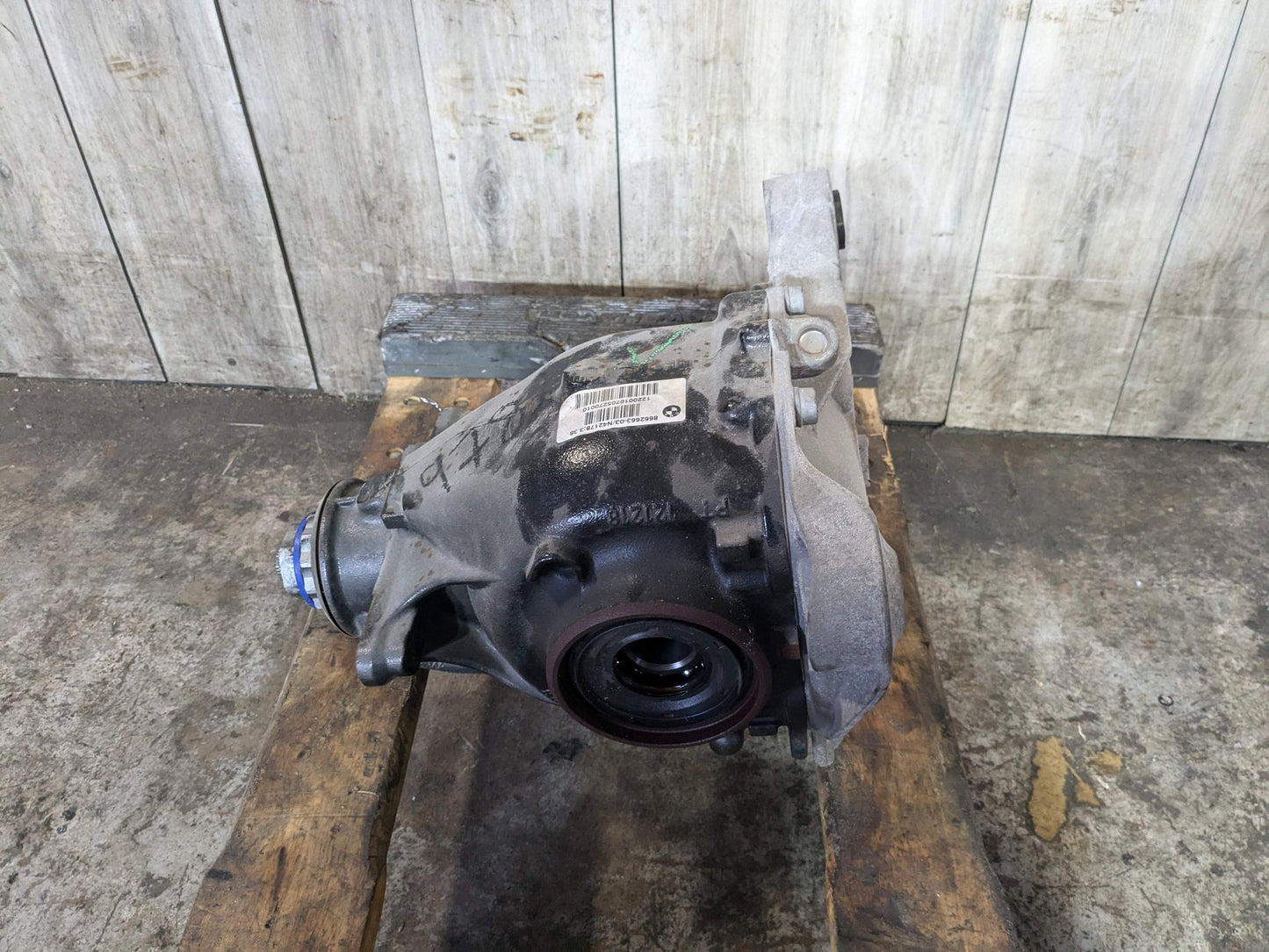 2020 BMW X5 G05 Rear Axle Carrier Differential 8662663