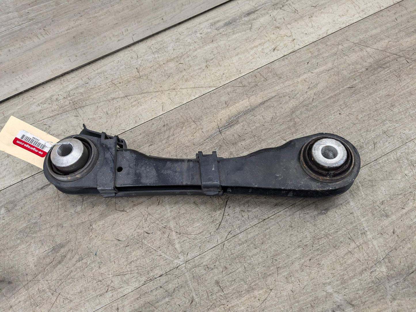 2017 BMW 540i G30 Rear Right Passenger Control Arm 6867538 OEM BMW G12 G30 530 540 M550 Rear Upper Right Passenger Trailing Control Arm