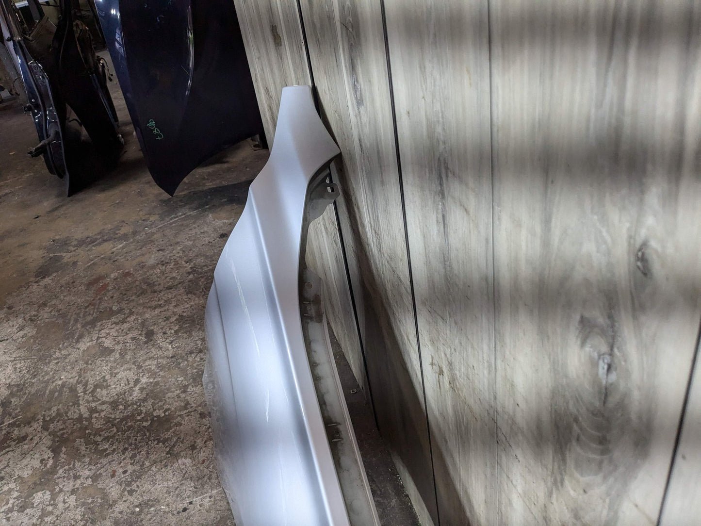 12-18 OEM BMW F30 F31 328 335 340 Sedan Passenger Side Fender Panel Silver Silver glacier-silber metallic