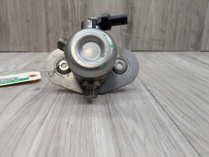 16-20 OEM BMW G11 G12 750 G30 M550 Engine N63R HPFP High Pressure Fuel Pump 5-8