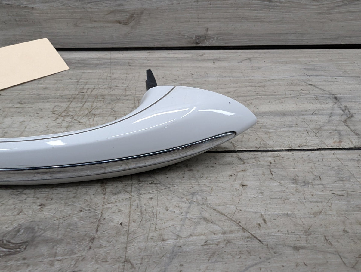 2011-2016 BMW 528i F10 Front Right Passenger Exterior Door Handle w/ Comfort Access 7305276 OEM BMW F02 F06 F10 F13 M5 Front Rear Right Passenger Door Handle COMFORT ACCESS OEM