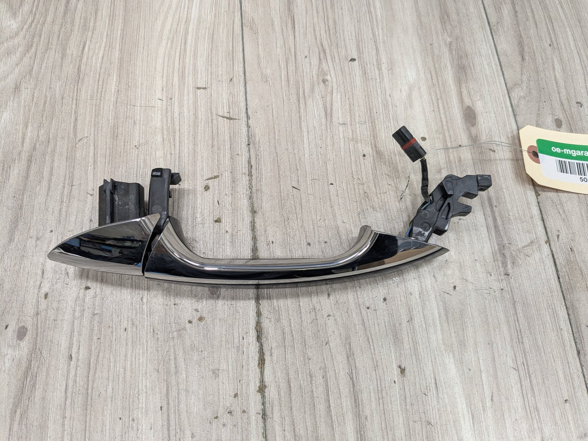OEM Mercedes W204 W207 W212 W218 Right Passenger Door Handle COMFORT ACCESS