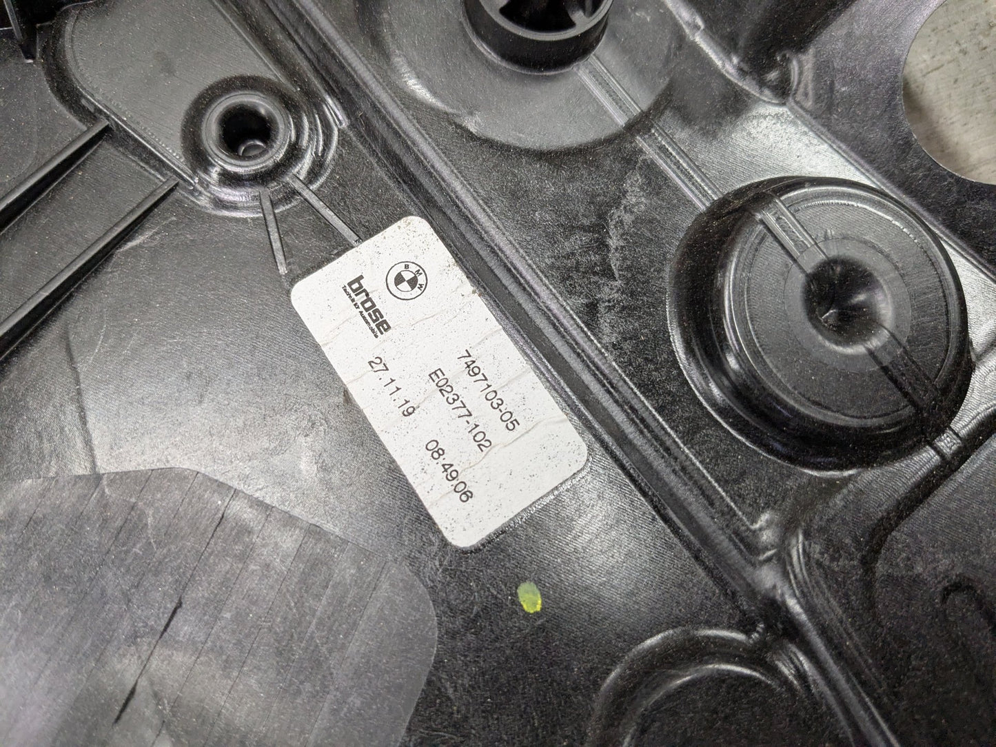 2020 BMW 330i G20 Front Left Driver Door Window Glass Regulator Motor 7497103 OEM BMW G20 G80 330 M340 M3 FRONT Left Driver Door Window Regulator Motor