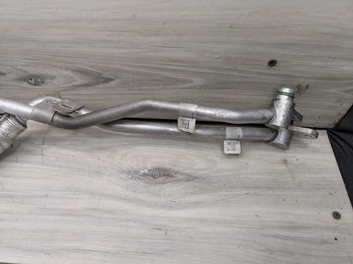 16-19 OEM BMW F90 G12 750 G30 M550 AT Transmission Oil Cooler Line Return Flow