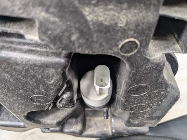 19-24 OEM BMW G20 G22 G23 G26 Windshield Wipe Washer Bottle Tank Reservoir