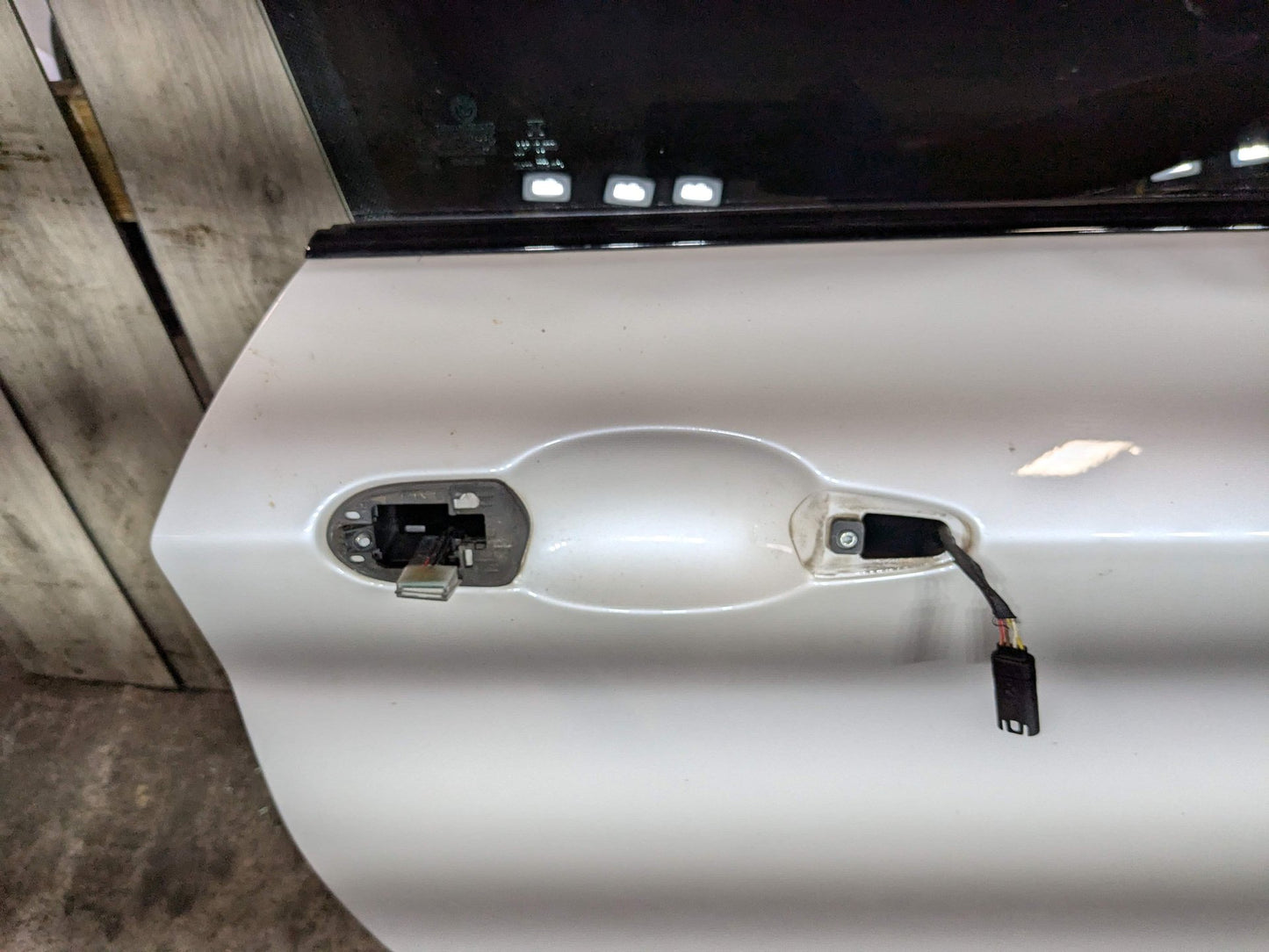 *14-20 OEM BMW F22 F23 F87 M2 Front Right Passenger Side Door Shell Panel White White Mineralweiß Metallic (A96)