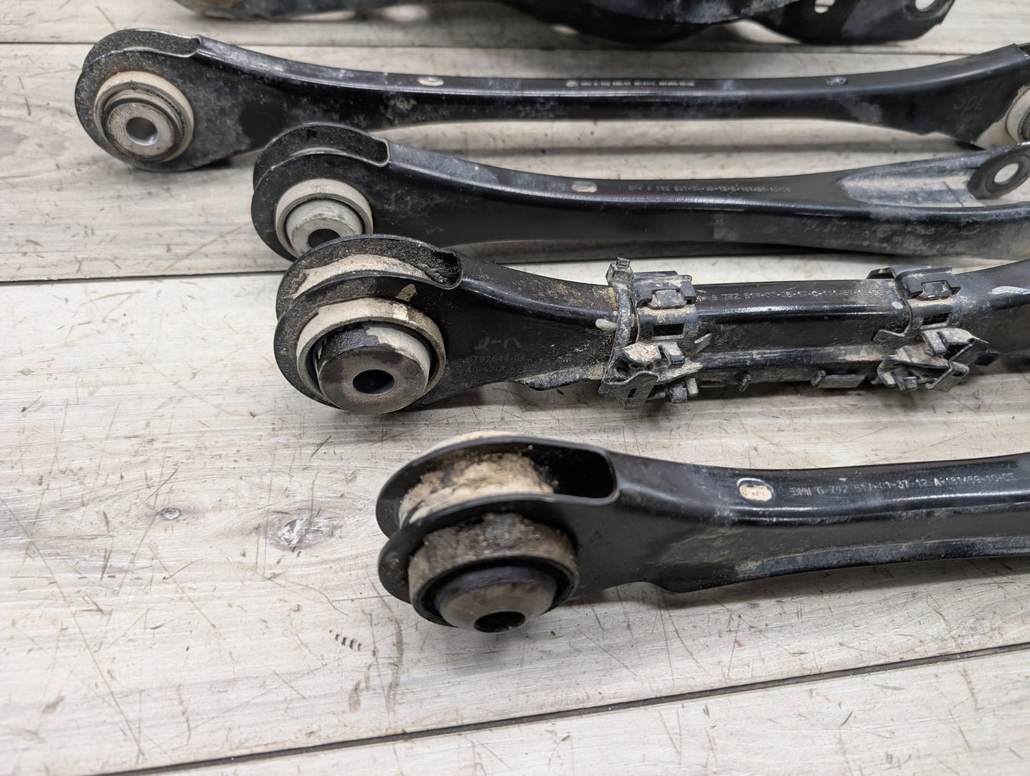 2011-2016 BMW 335i F30 Rear Right Passenger Control Arms SET 6792540 OEM BMW F22 F23 F30 F32 F33 F36 Rear Right Passenger Upper Lower Control Arm SET