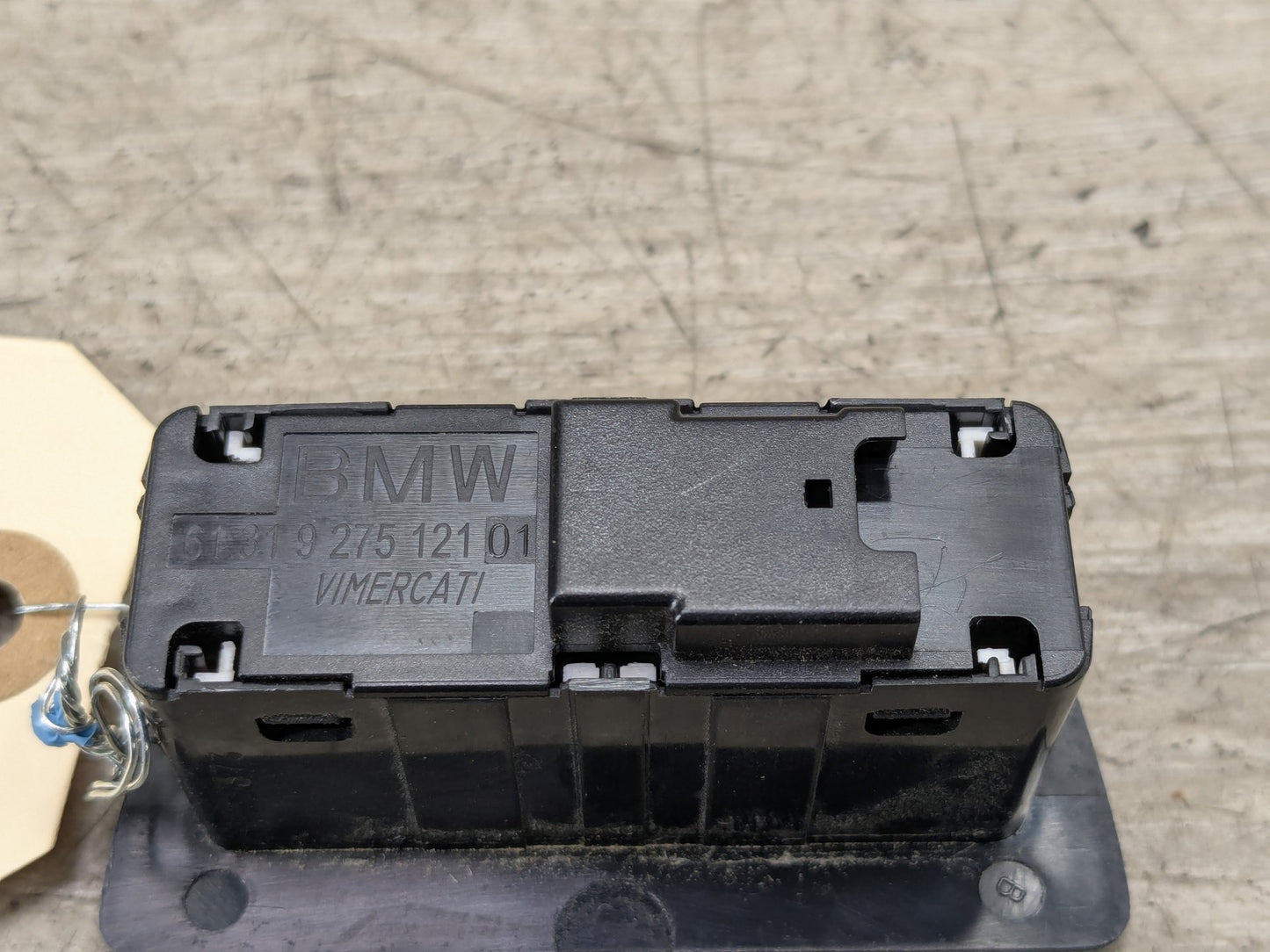 OEM BMW F02 F10 F15 F48 F90 G01 G20 G30 G80 X3 Rear Trunk Lid Center Lock Switch