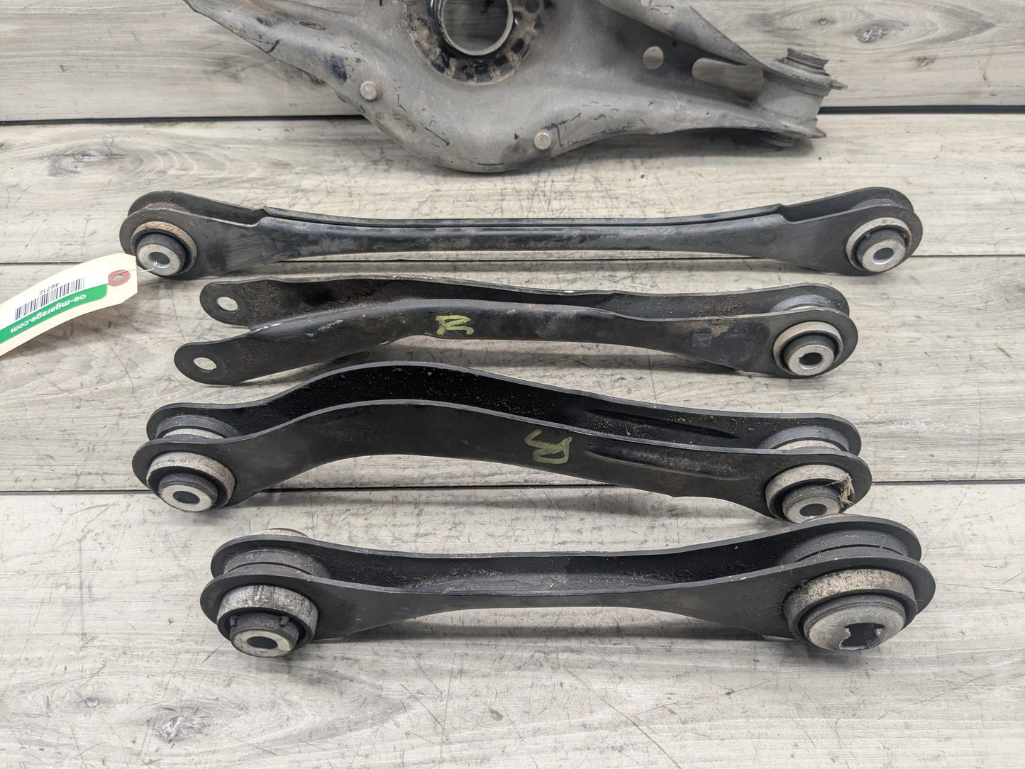 2020 BMW 330i G20 Rear Right Passenger Control Arms SET 6884694 OEM BMW G20 G22 G23 G26 G29 G42 Rear Right Passenger Upper Lower Control Arm SET