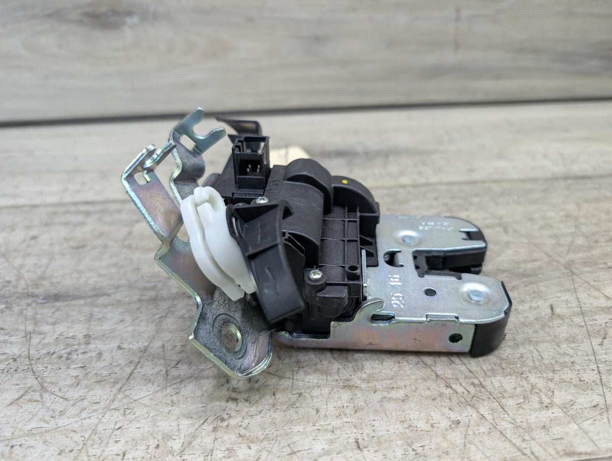 17-25 OEM AUDI A3 A4 A5 A6 A8 S3 S4 S5 S6 S8 Rear Trunk Lid Lock Latch Actuator