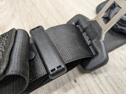 2019 BMW 330i G20 Front Right Passenger Seatbelt Seat Belt Retractor 7496308 OEM BMW G20 G80 330 M340 M3 Front Right Passenger Seat Belt Seatbelt Retractor OEM