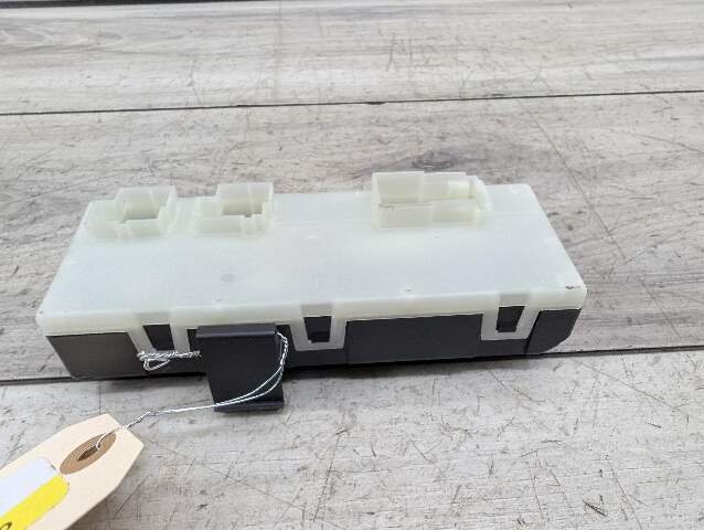 PRE-LCI OEM BMW F90 G01 G12* G20 G30 X3 M5 Trunk Tailgate Decklid Control Module