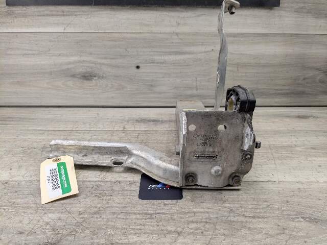 OEM BMW F01 F02 740 750 760 Front Left Driver Bumper Reinforcement Mount Bracket