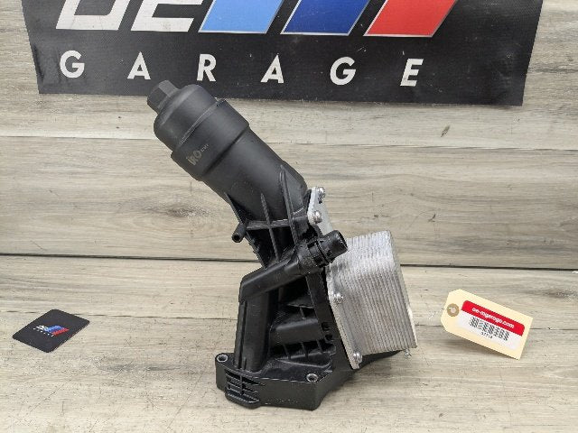 16-20 URO BMW F22 F23 F30 F32 F33 F36 G01 330 430 Engine B46 Oil Filter Housing
