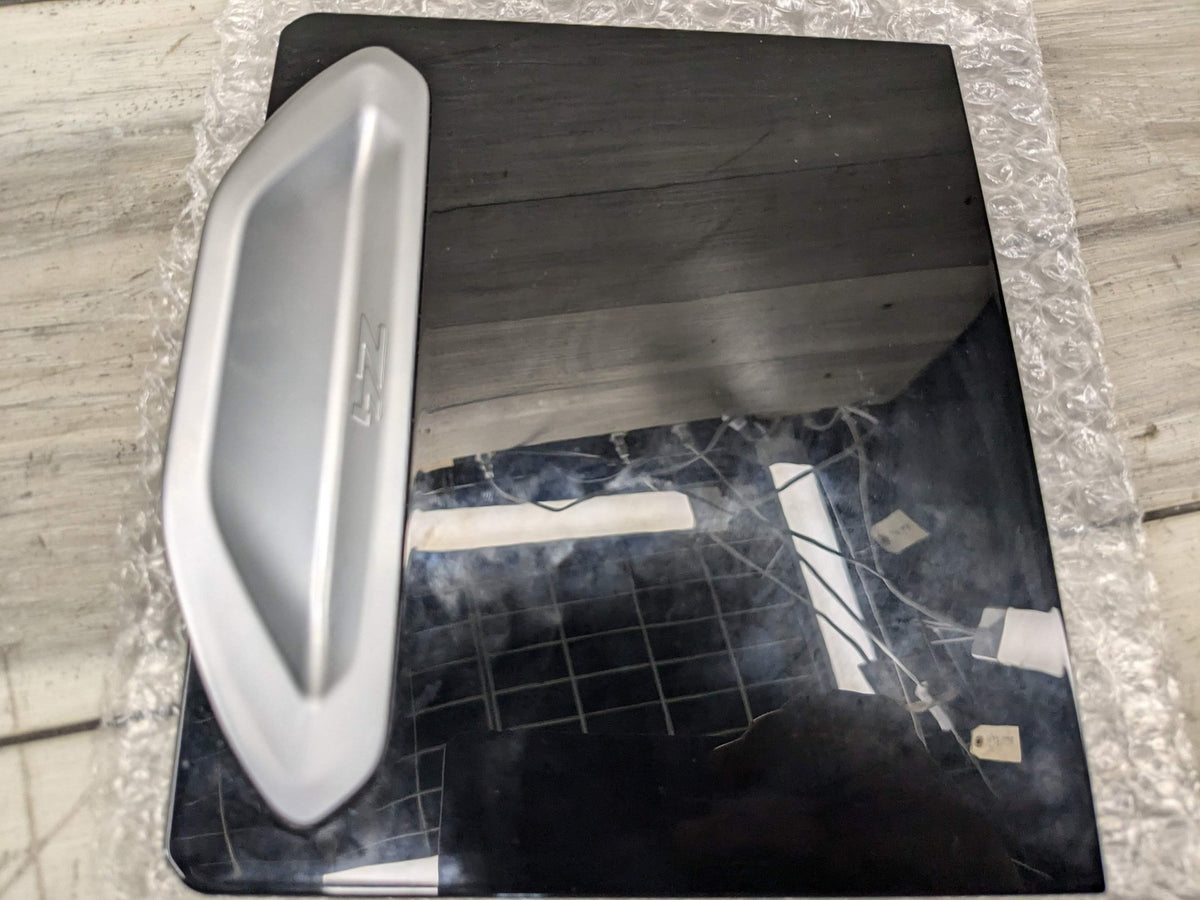 19-24 OEM BMW G29 Z4 Storage Compartment Cover Panel Trim Bezel BK High Gloss