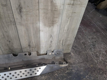 22009 BMW X5 X5 E70- Left Driver Side Skirt Rocker Panel