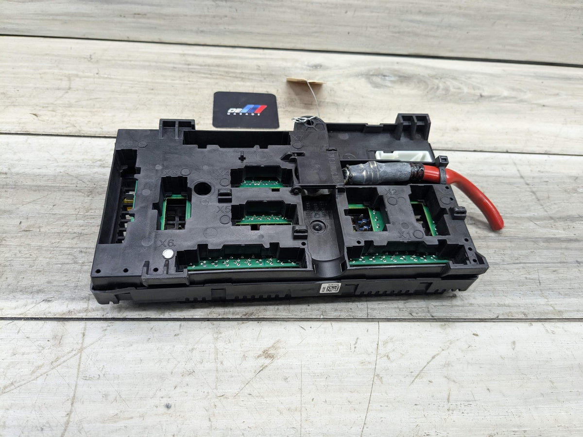 OEM BMW G05 G07 X5 X7 Rear Battery Power Distribution Fuse Relay Junction Box