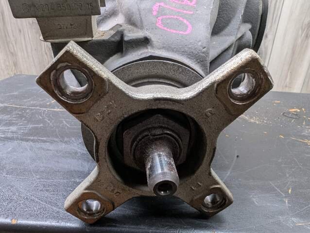 Mercedes W207 W212 W218 CLS550 E550 Rear Axle Differential Carrier 2.47 RWD 81k