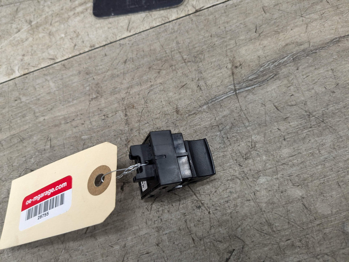 14-19 OEM BMW F15 F16 F85 F86 X5 X6 X5M X6M Trunk Hatch Release Switch Button