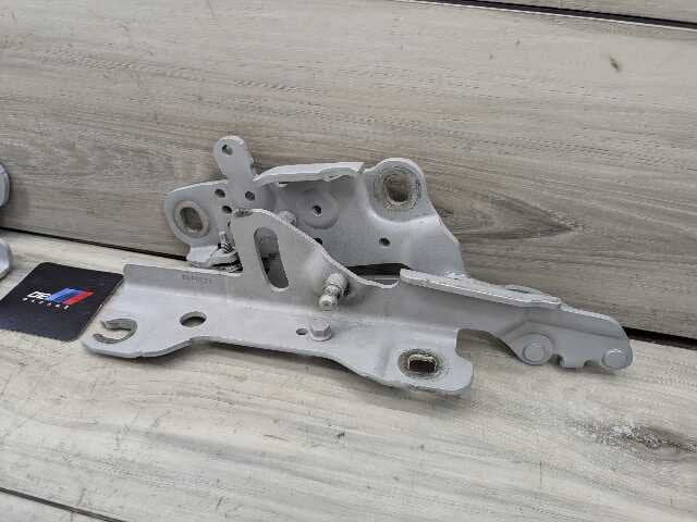OEM BMW F22 F23 F30 F32 F33 F36 F80 F82 F83 Left Right Hood Hinges PAIR Silver