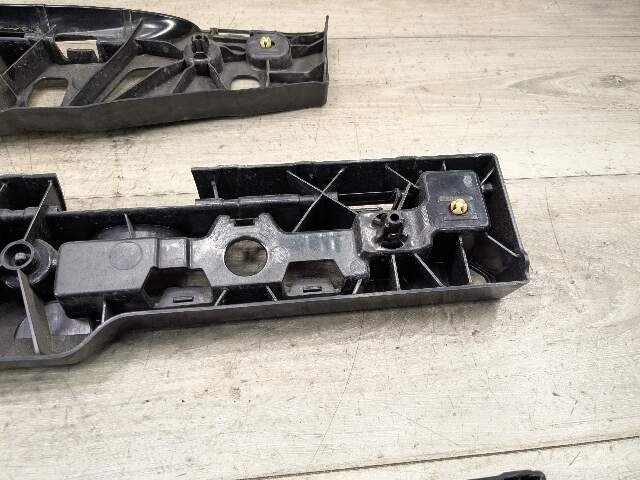 17-23 OEM BMW G30 F90 M5 Right Passenger Side Skirt Rocker Panel Bracket SET