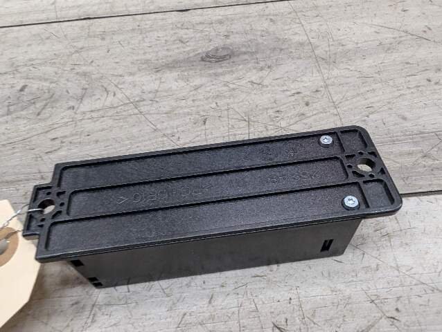 OEM BMW F90 G11 G12 G30 G32 Front Left Right Frequency Diplexer Control Module