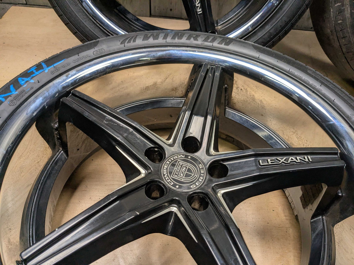 *NOTE* 15-19 LEXANI BMW F16 X6 Wheels Rims 22x9 ET15 5x120 Silver Black SET
