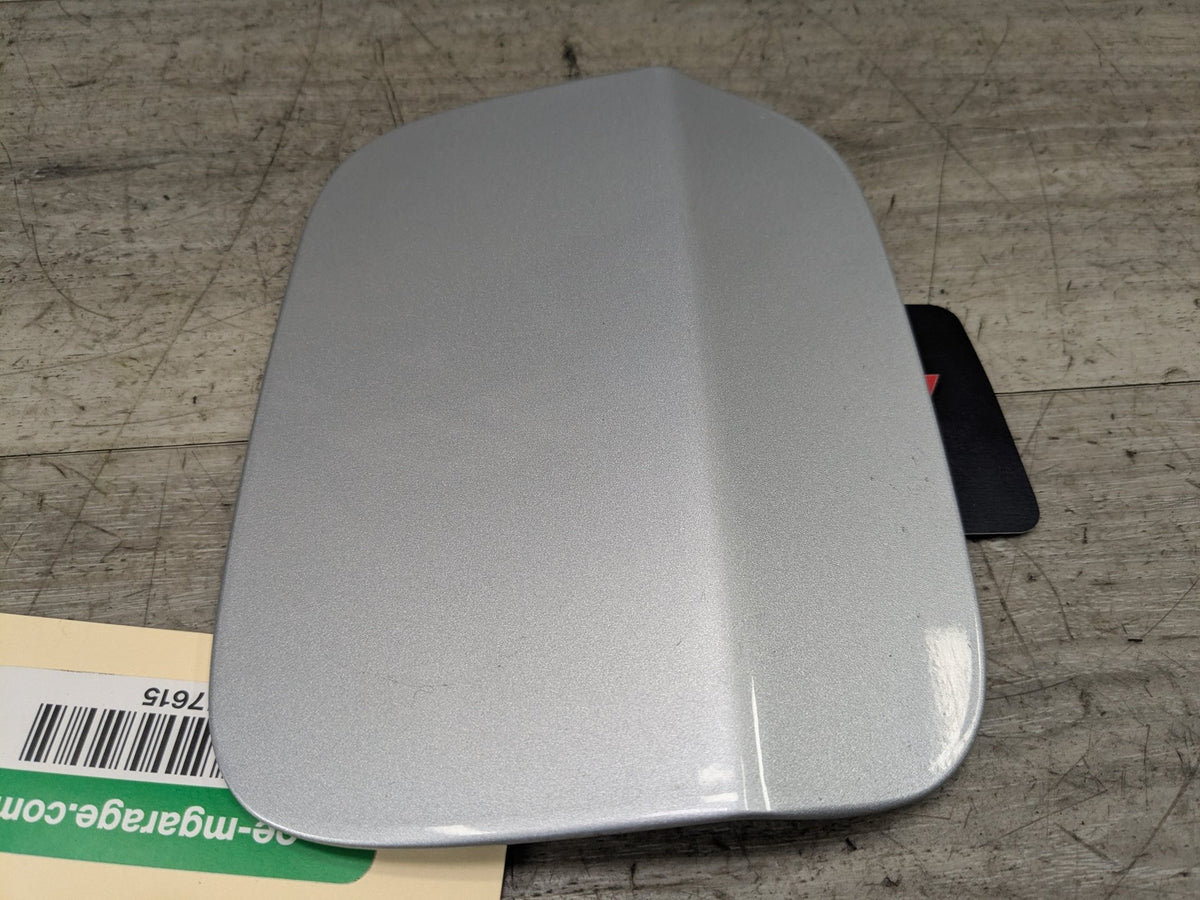 07-13 OEM BMW E70 X5 X5M Rear Fuel Gas Tank Flap Lid Cover Cap Silver 354