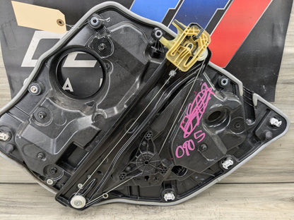 2019 BMW 330i G20 Rear Left Driver Door Window Glass Regulator Motor 7432235 OEM BMW G20 G80 330 M340 M3 REAR Left Driver Door Window Regulator Motor