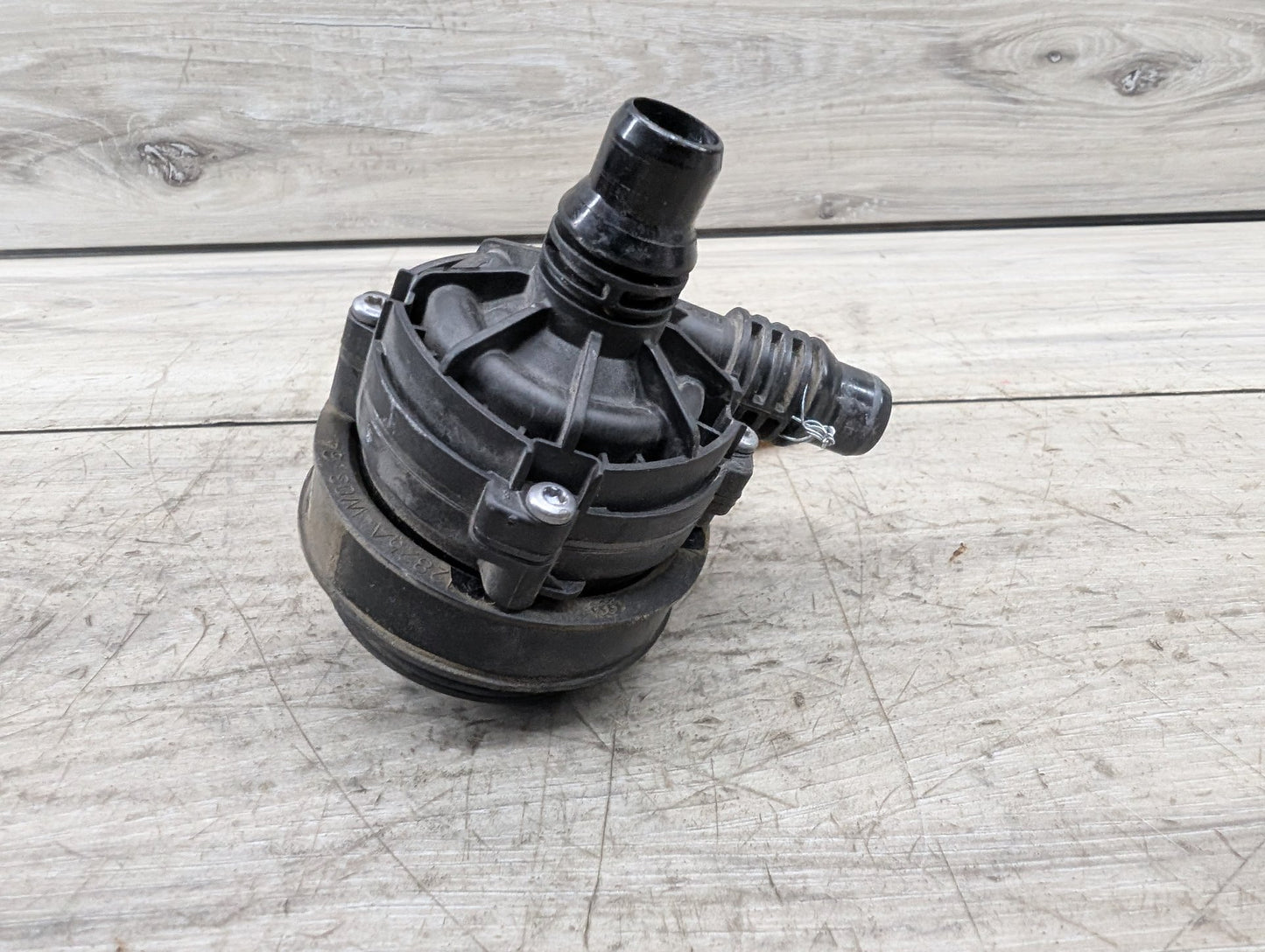 *OEM BMW G01 G05 G20 G22 G30 G42 G80 G82 G83 M3 M4 Engine Auxiliary Water Pump