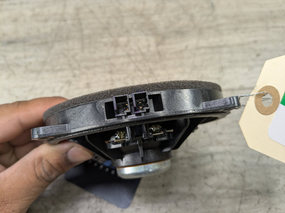 18-26 OEM BMW F97 G01 G05 G06 G20* G42 G87 X5 Door Audio Sound Midrange Speaker