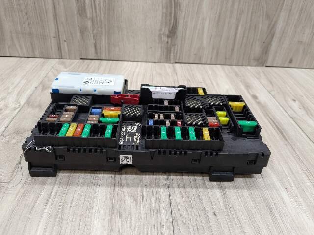 OEM BMW G01 X3 G02 X4 Rear Battery Power Distribution Fuse Relay Junction Box