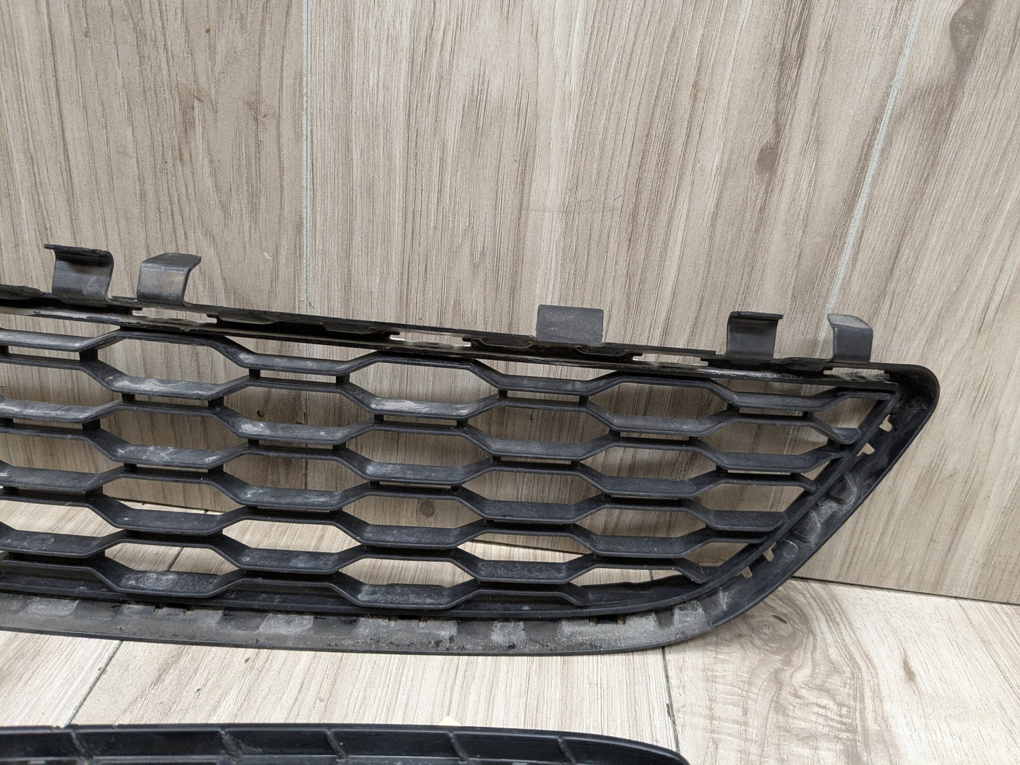2017-2023 BMW M550i G30 Front Left Right Center Bumper Cover Grilles SET 8064931 17-20 OEM BMW G30 Front Bumper Lower Center Left Right Driver Passenger Grille Trim Black