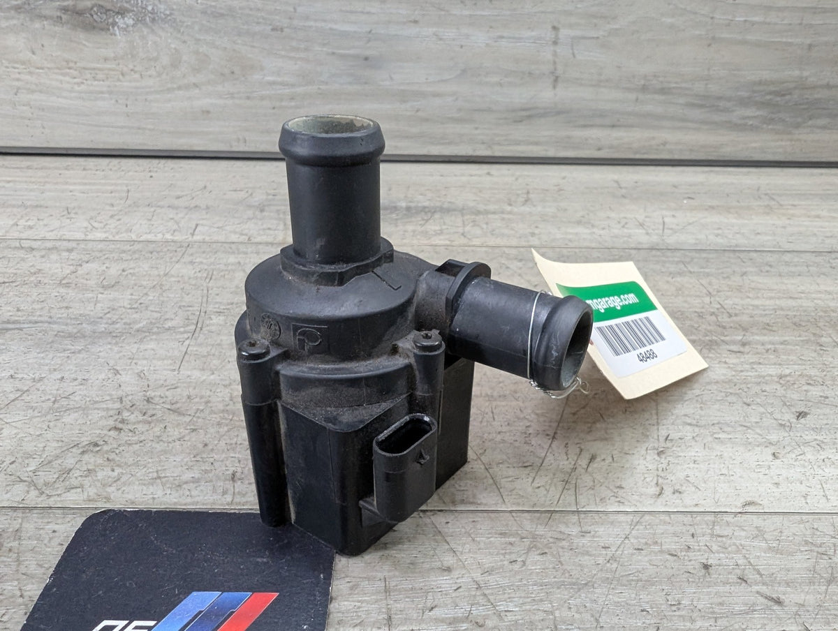 17-25 OEM AUDI A4 B9 Engine EA888 CYMC 2.0L Auxiliary Electric Water Pump