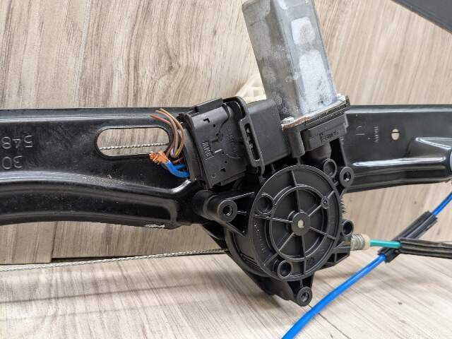 16-22 OEM BMW F48 X1 Front Right Passenger Door Window Regulator Motor