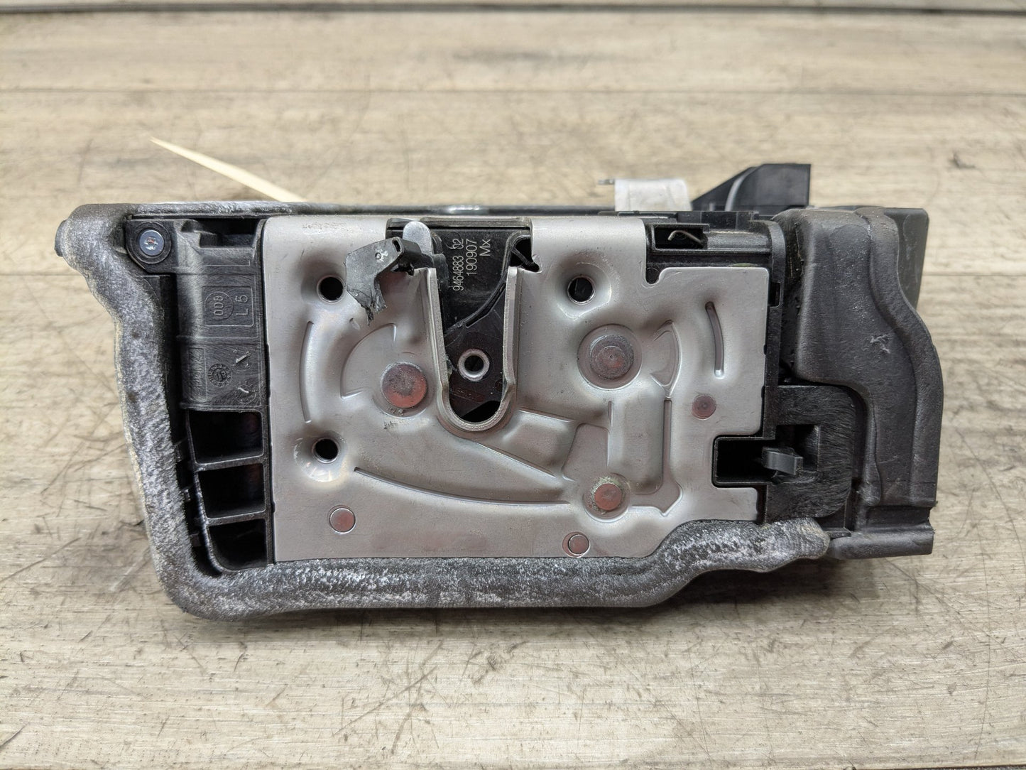 OEM BMW F95 F96 G05 G06 G07 X5 X6 X7 Rear Left Driver Door Lock Latch Actuator