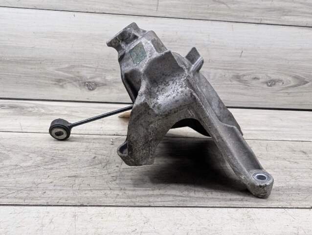 OEM AUDI A4 A5 A6 A7 Q5 Q7 Engine 2.0L EA888 Gen3 Left Motor Mount Bracket