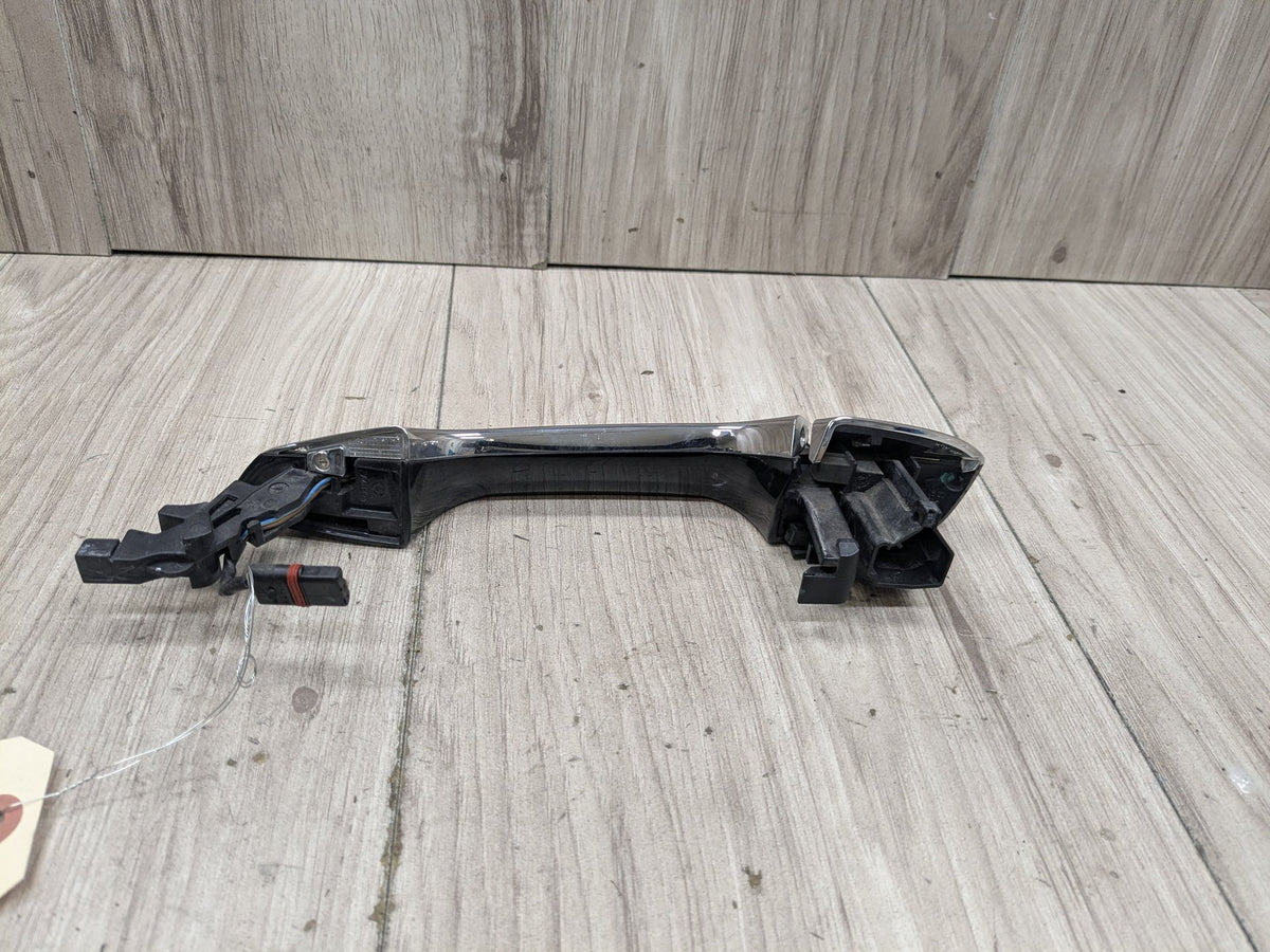 OEM Mercedes W204 W207 W212 W218 Right Passenger Door Handle COMFORT ACCESS