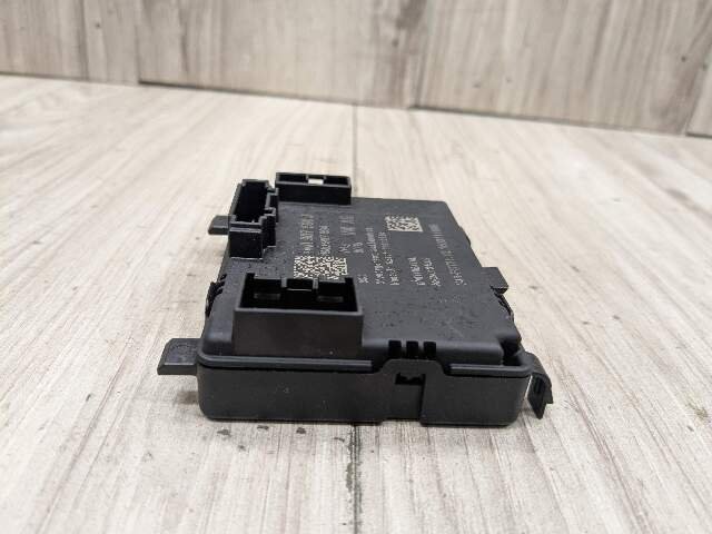18-24 OEM Audi A4 A5 S4 S5 Rear Panoramic Sunroof Control Module Unit